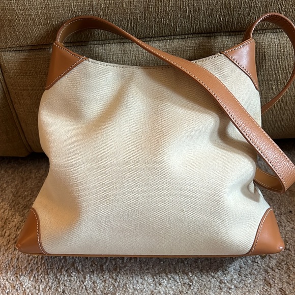 Cream and Tan - Picture 4 of 7